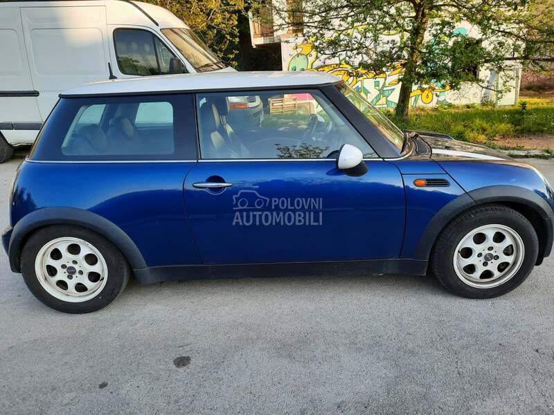 MINI Cooper 1.6