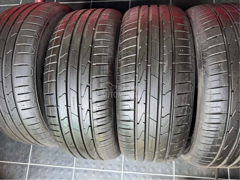 Hankook 215/55 R17 Letnja