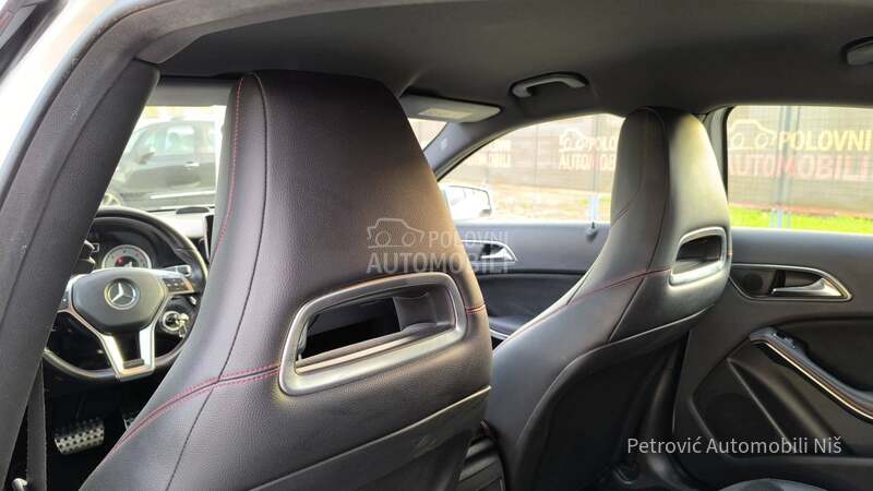 Mercedes Benz A 180 AMG OPTIC/NAV/AUT
