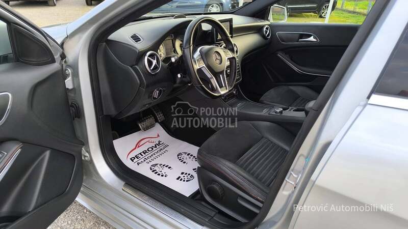 Mercedes Benz A 180 AMG OPTIC/NAV/AUT