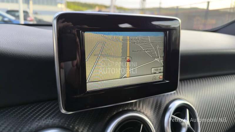 Mercedes Benz A 180 AMG OPTIC/NAV/AUT