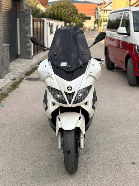 Gilera nexus