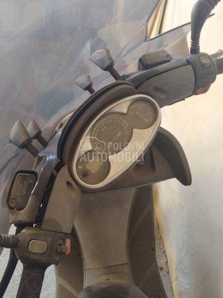 Yamaha Mayesty 125