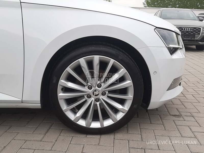 Škoda Superb TDI 190HP 4x4 DSG CH
