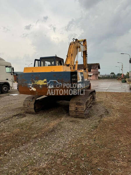 Kobelco 907