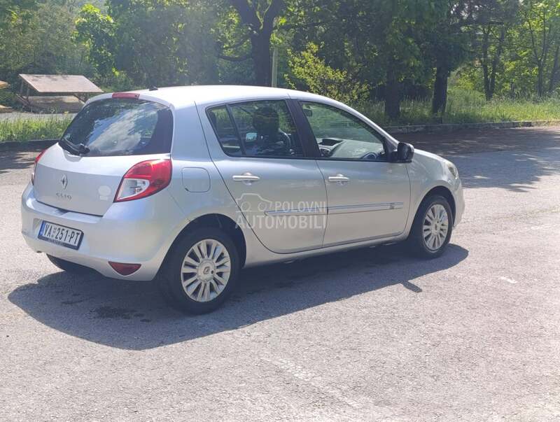 Renault Clio 1.6b