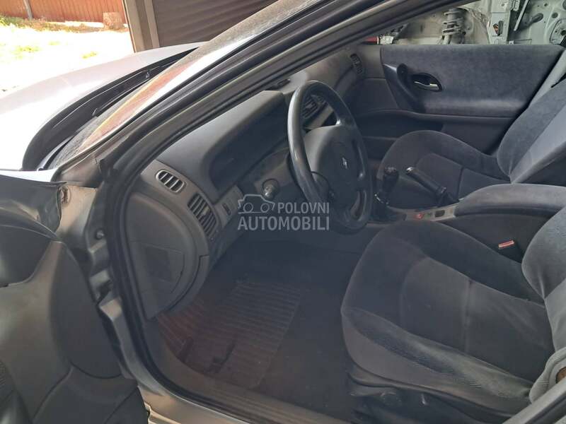 Renault Laguna 