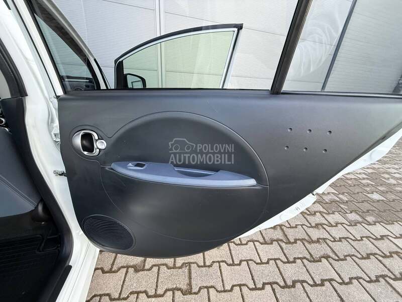 Peugeot iOn ELECTRIQUE ACTIVE