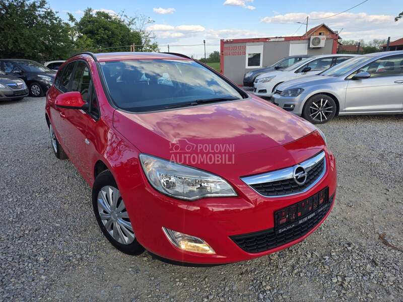 Opel Astra J 