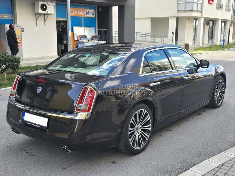 Lancia Thema 