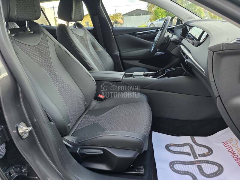 DS 4 Trocadero