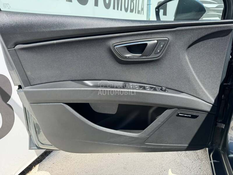 Seat Leon FR / LED