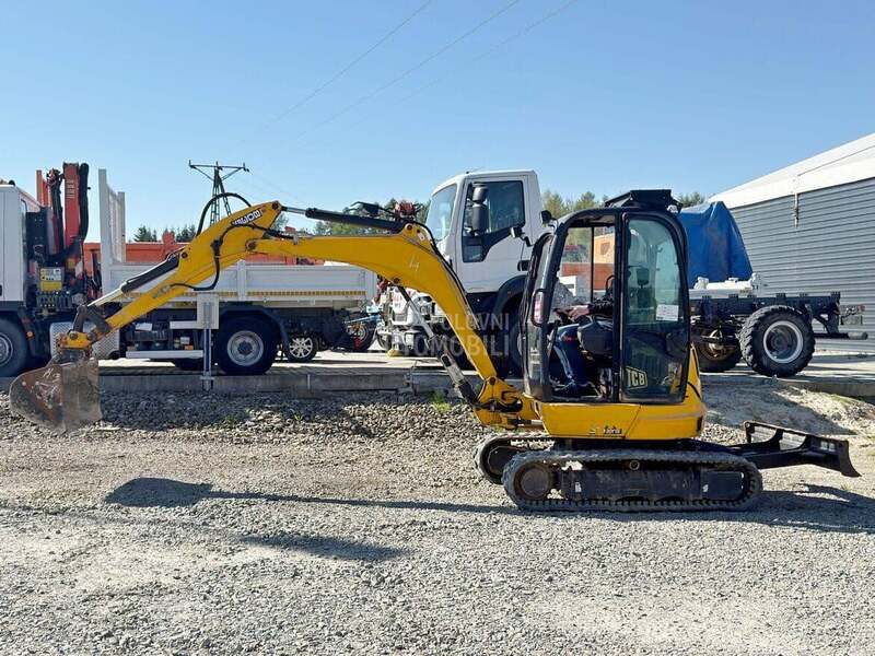 JCB / LUS1257