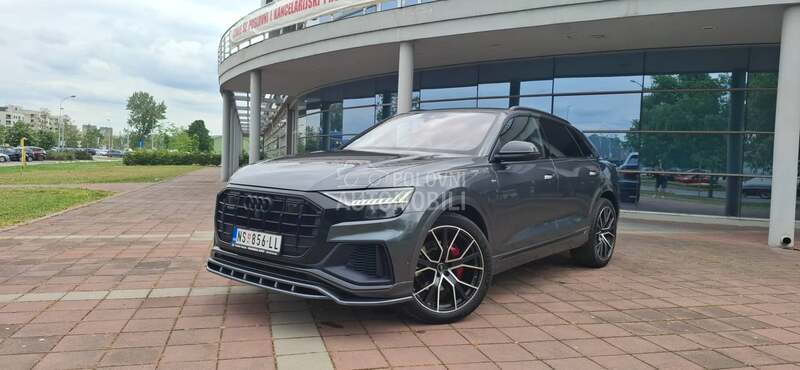 Audi Q8 RS/SOFT/22/BLACK/HUD