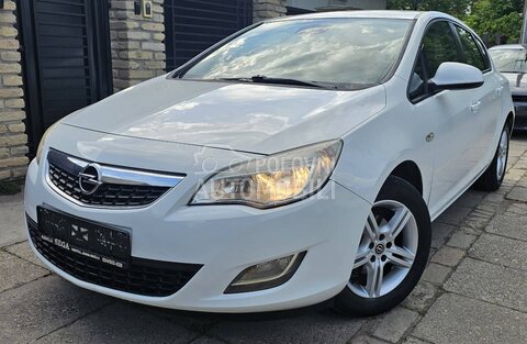 Opel Astra J 1.4 G.A.S-A.T.E.S.T