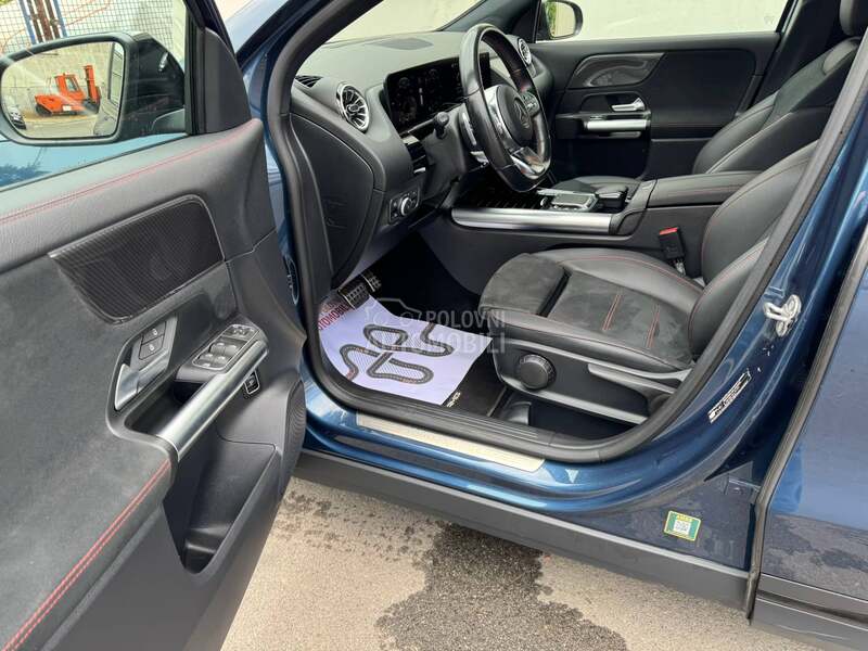 Mercedes Benz GLA 200 D PREMIUM AMG