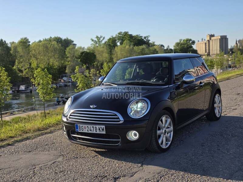 MINI Cooper R56