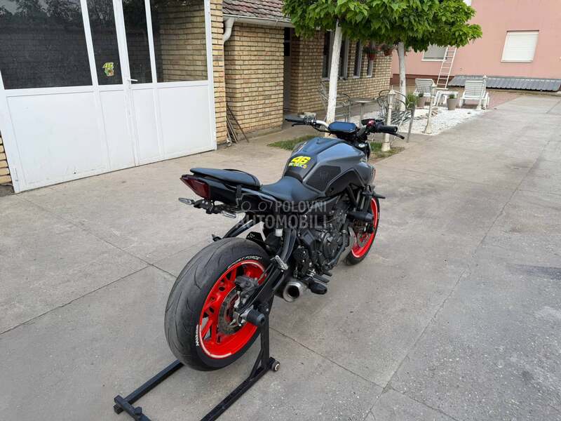 Yamaha MT 07 A2
