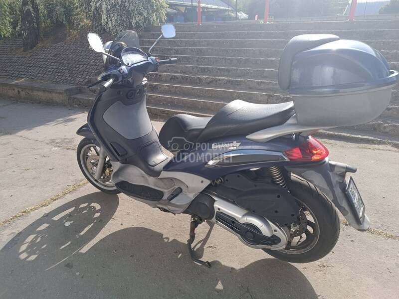 Piaggio Beverly 500