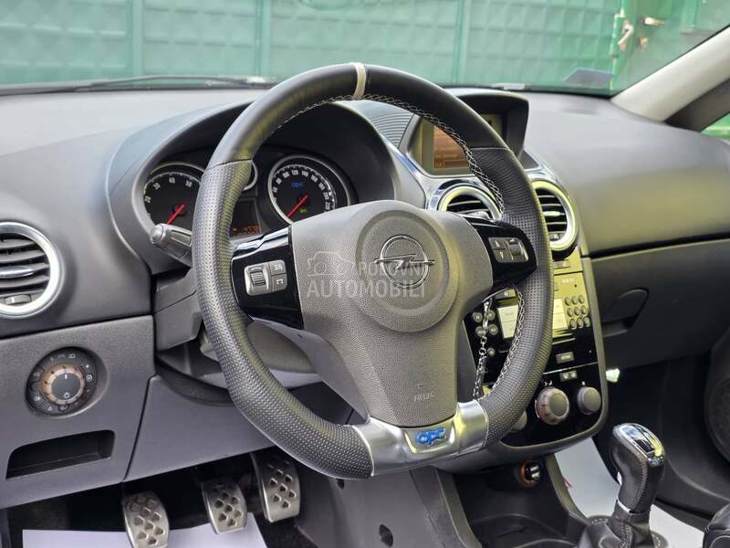 Opel Corsa D 1.6 OPC