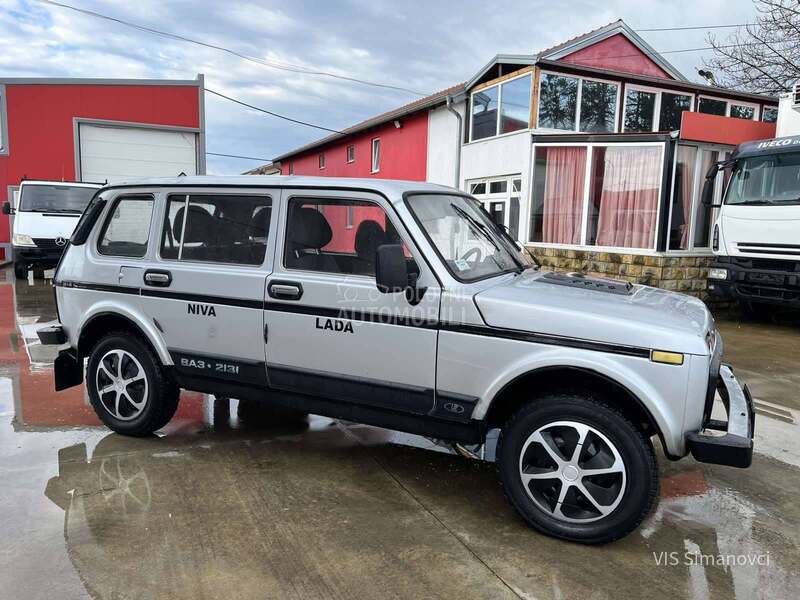 Lada Niva 1.7i