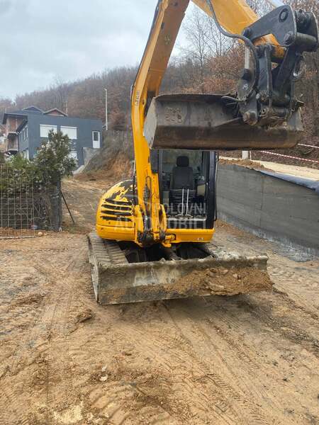 JCB 8080