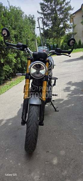 Triumph Speed 400
