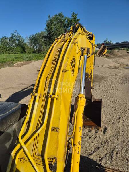 JCB JS300