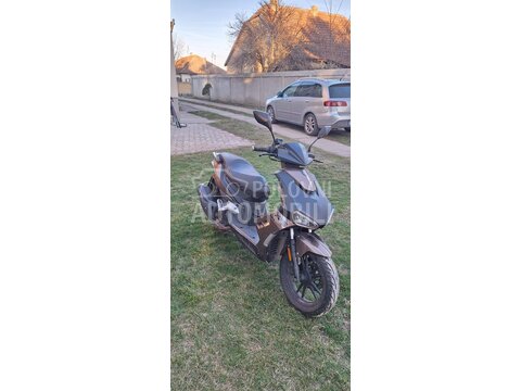 Trio mustang xrs 125