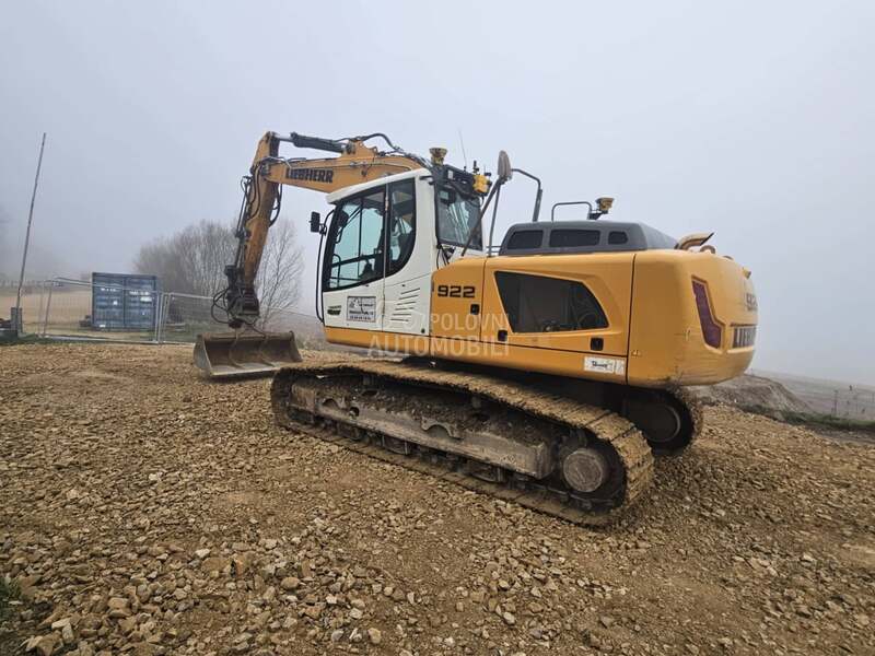 Liebherr R922LC