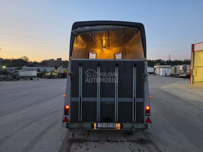 Humbaur HP 2000