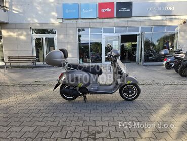 Vespa GTS 125 Hpe Super Tech
