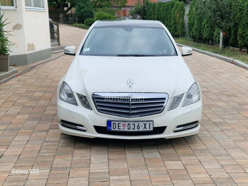Mercedes Benz E 200 