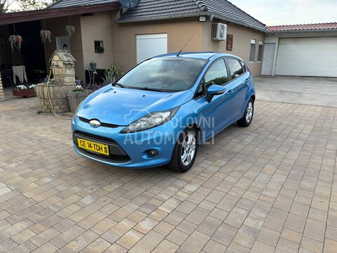 Ford Fiesta 1.4 O D L I Č N A