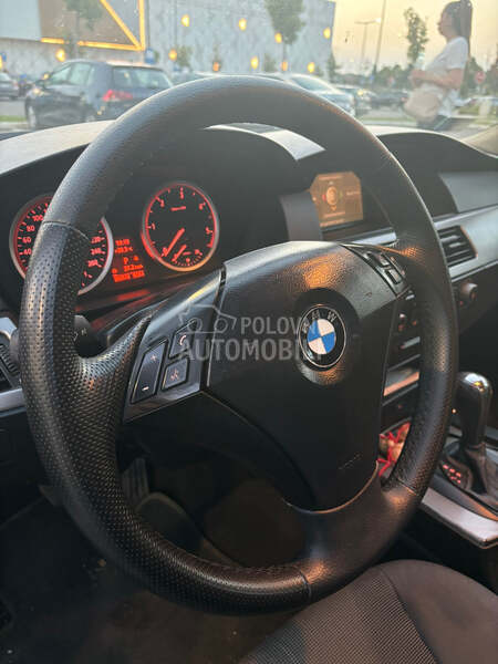 BMW 525 