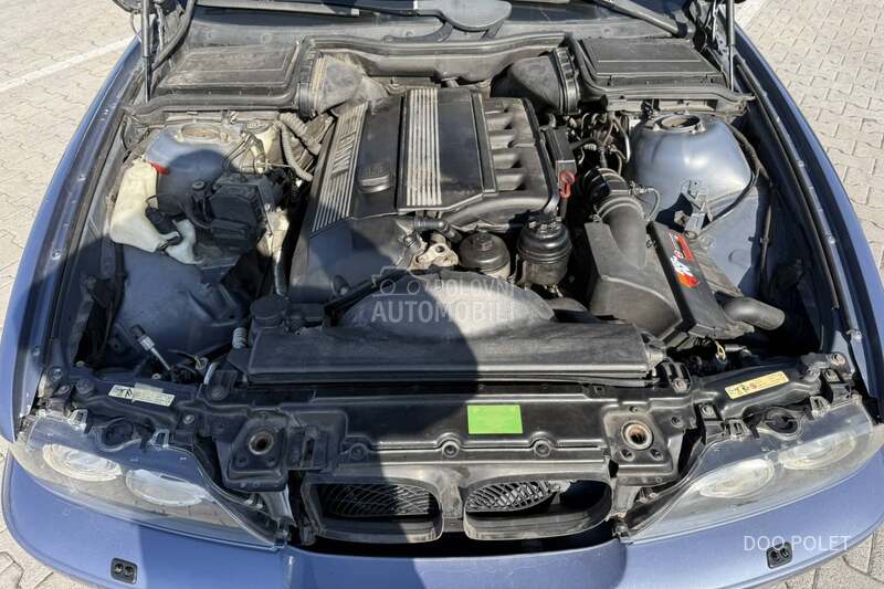 BMW 525 