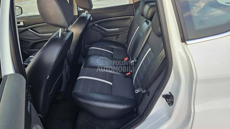 Ford Kuga 4x4 TITANIUM