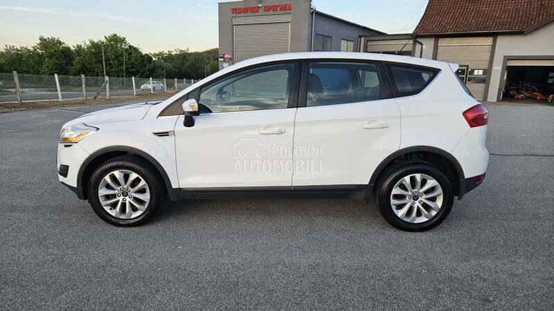 Ford Kuga 4x4 TITANIUM