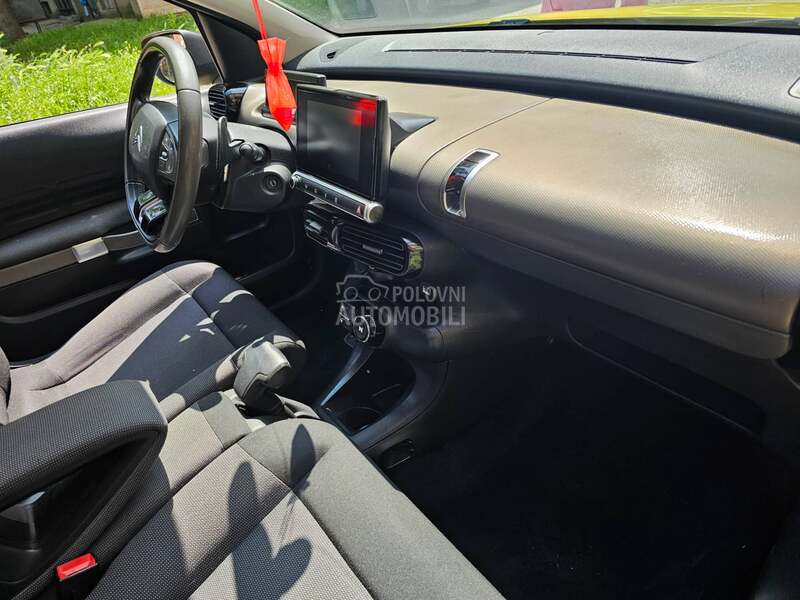 Citroen C4 Cactus .2