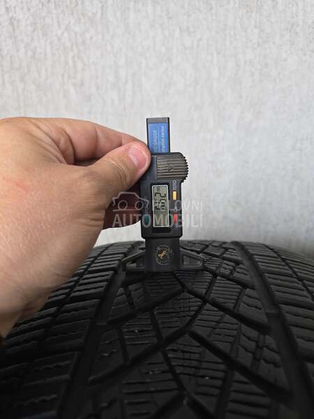 Goodyear 255/50 R21 Zimska