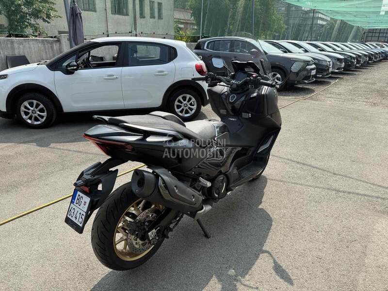 Yamaha T MAX