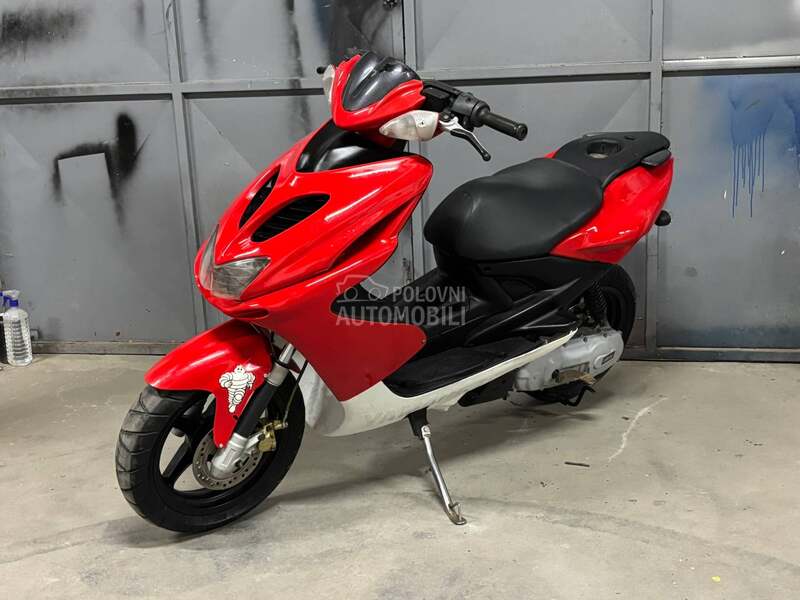 Yamaha Aerox 50