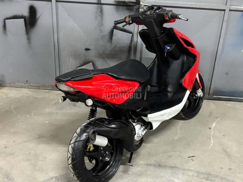 Yamaha Aerox 50
