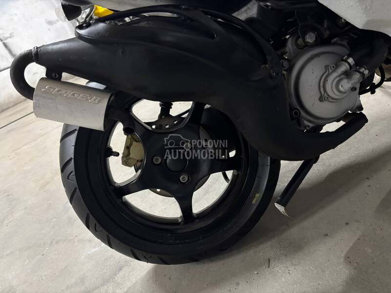 Yamaha Aerox 50