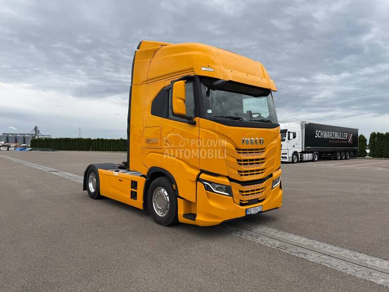 Iveco S way