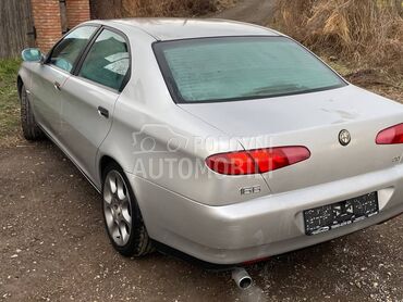 Alfa Romeo 166 