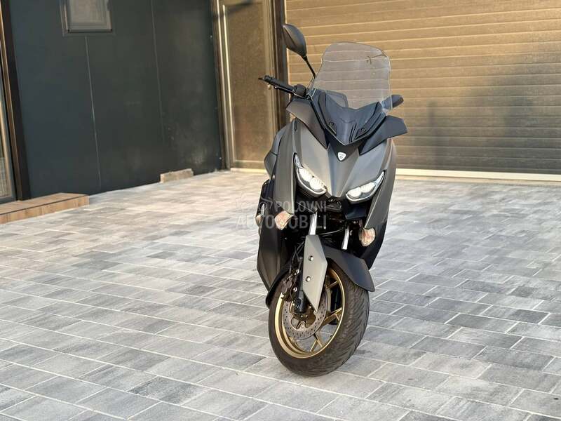 Yamaha X MAX 300 tech max