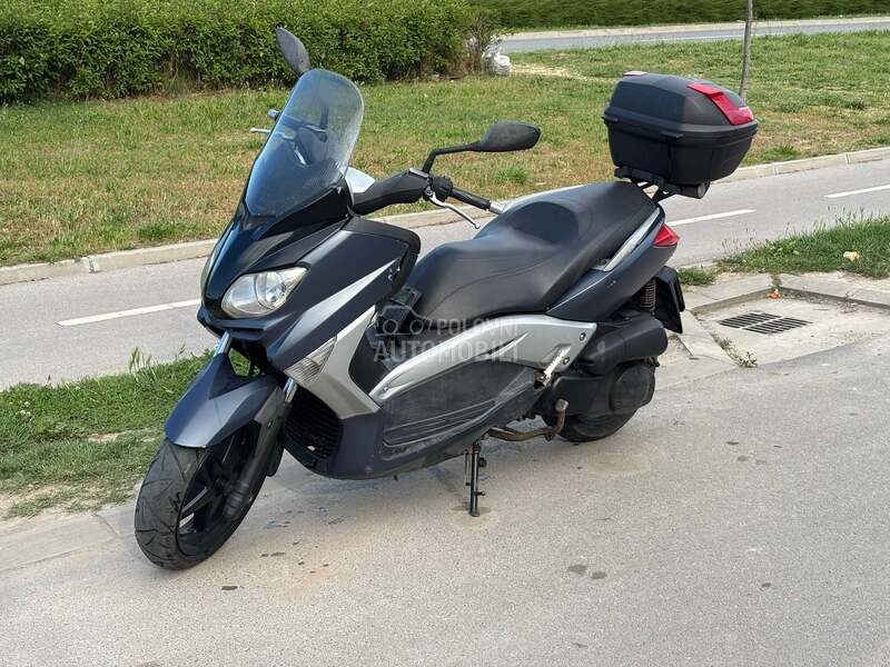 Yamaha X Max 250