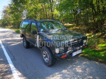 Nissan Terrano z24