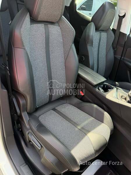 Peugeot 3008 N O V / F U L